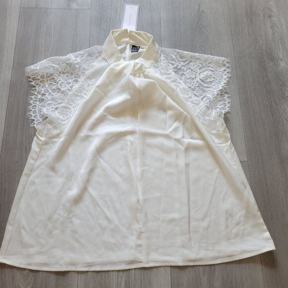 Elegant Shein White Blouse With Lace Sleeves & Tie Neck Design NWT - Picture 6 of 11
